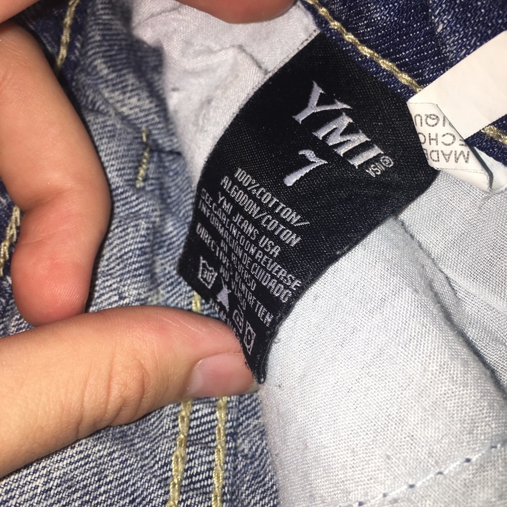 High Rise Ripped Shorts - Picture 4 of 4